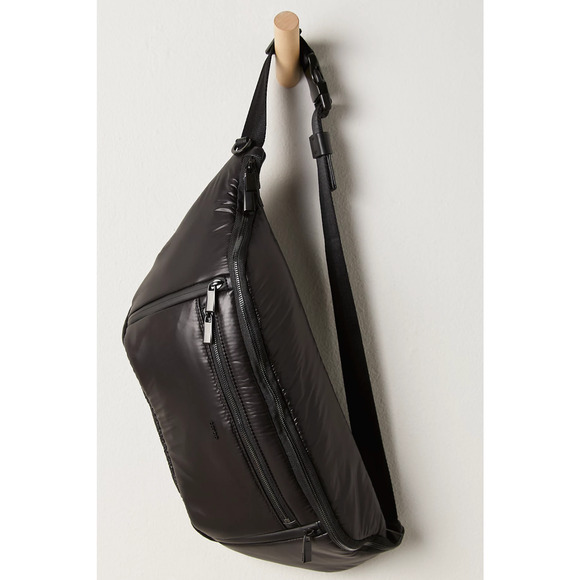 NEW CARAA FREE PEOPLE BLACK LARGE CROSSBODY SLING BAG - Picture 1 of 13